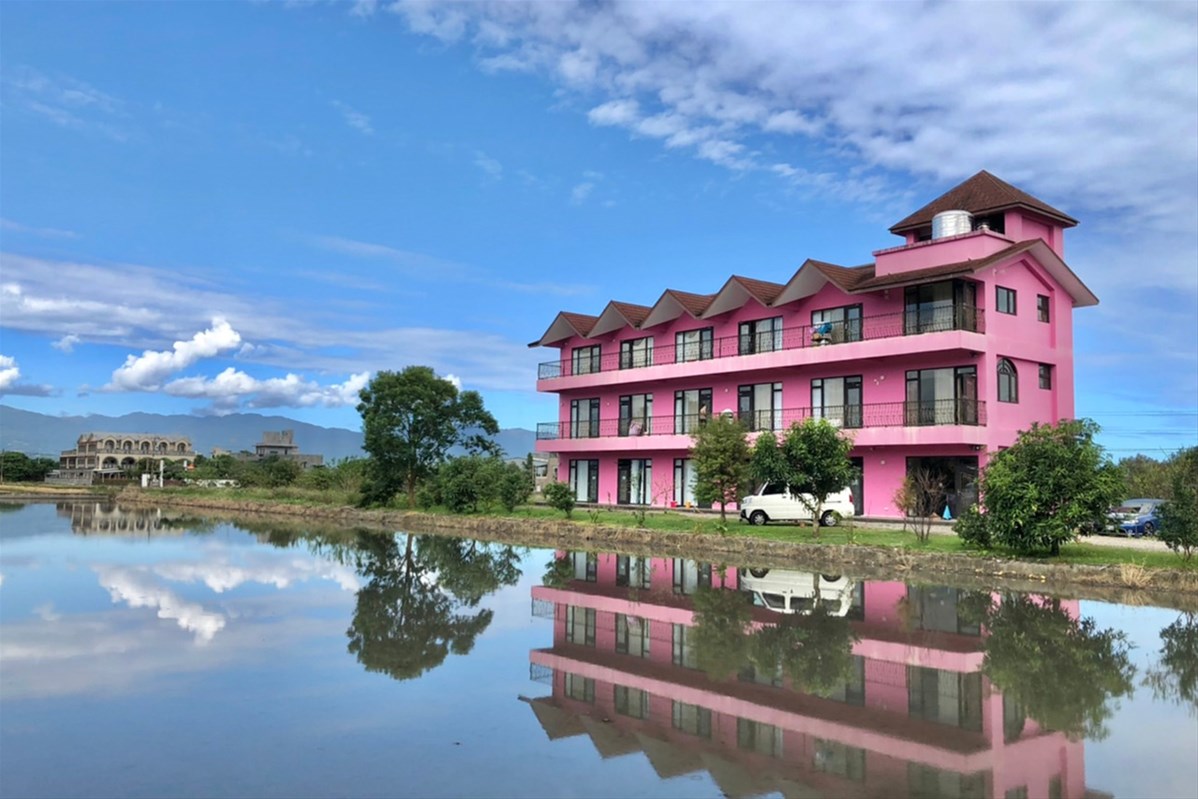 Pink Castle Homestay