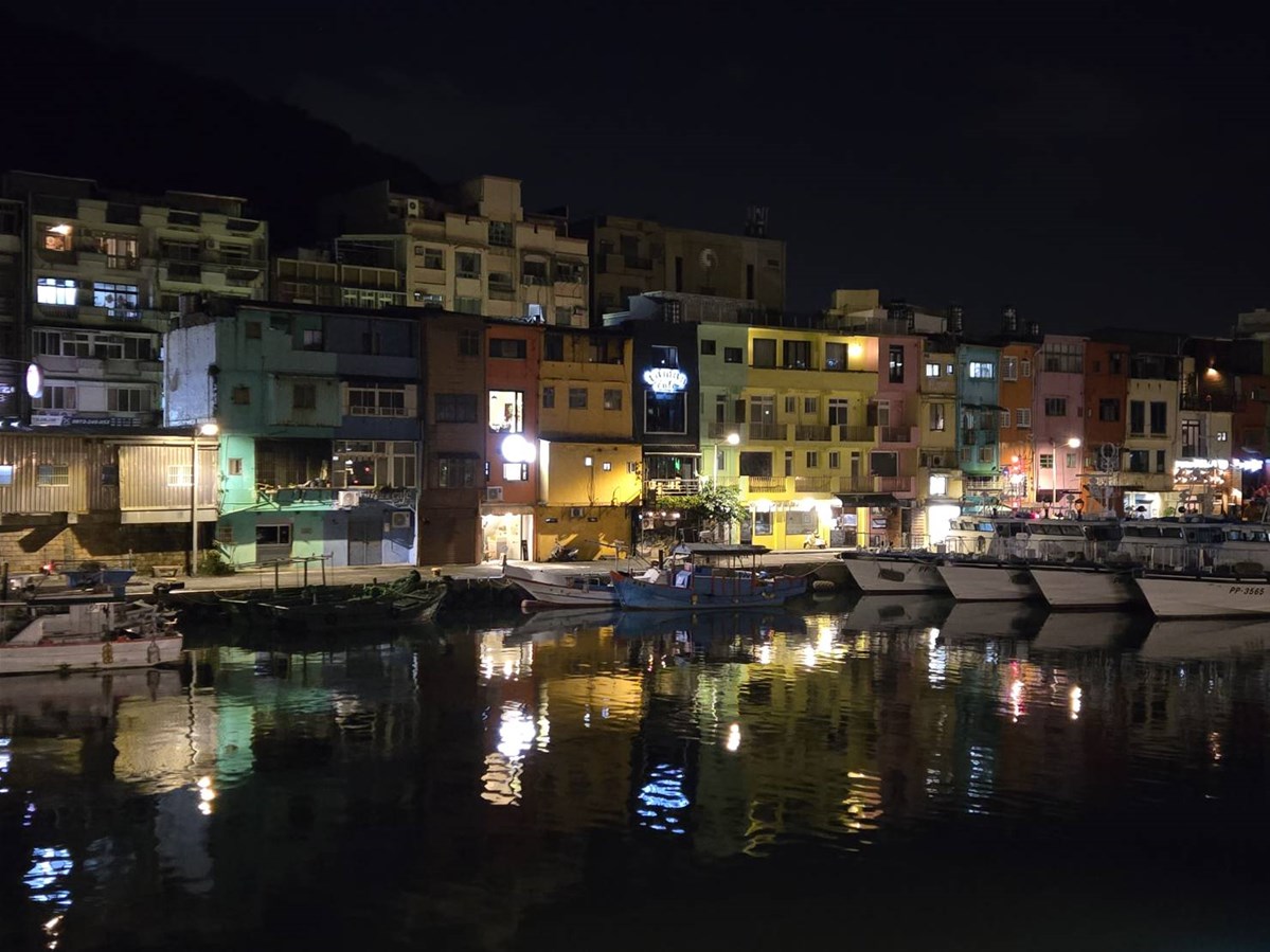 Zhengbin Fishing Harbor Colorful House