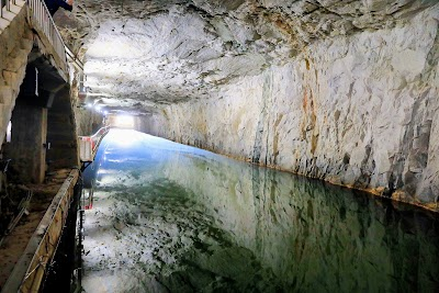 Zhai Mountain Tunnel