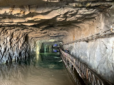 Zhai Mountain Tunnel