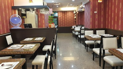 Dhaka Indian Kitchen