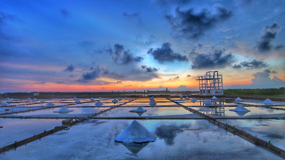 Tainan Jingzaijiao Tile-Paved Salt Fields