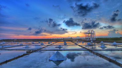 Tainan Jingzaijiao Tile-Paved Salt Fields